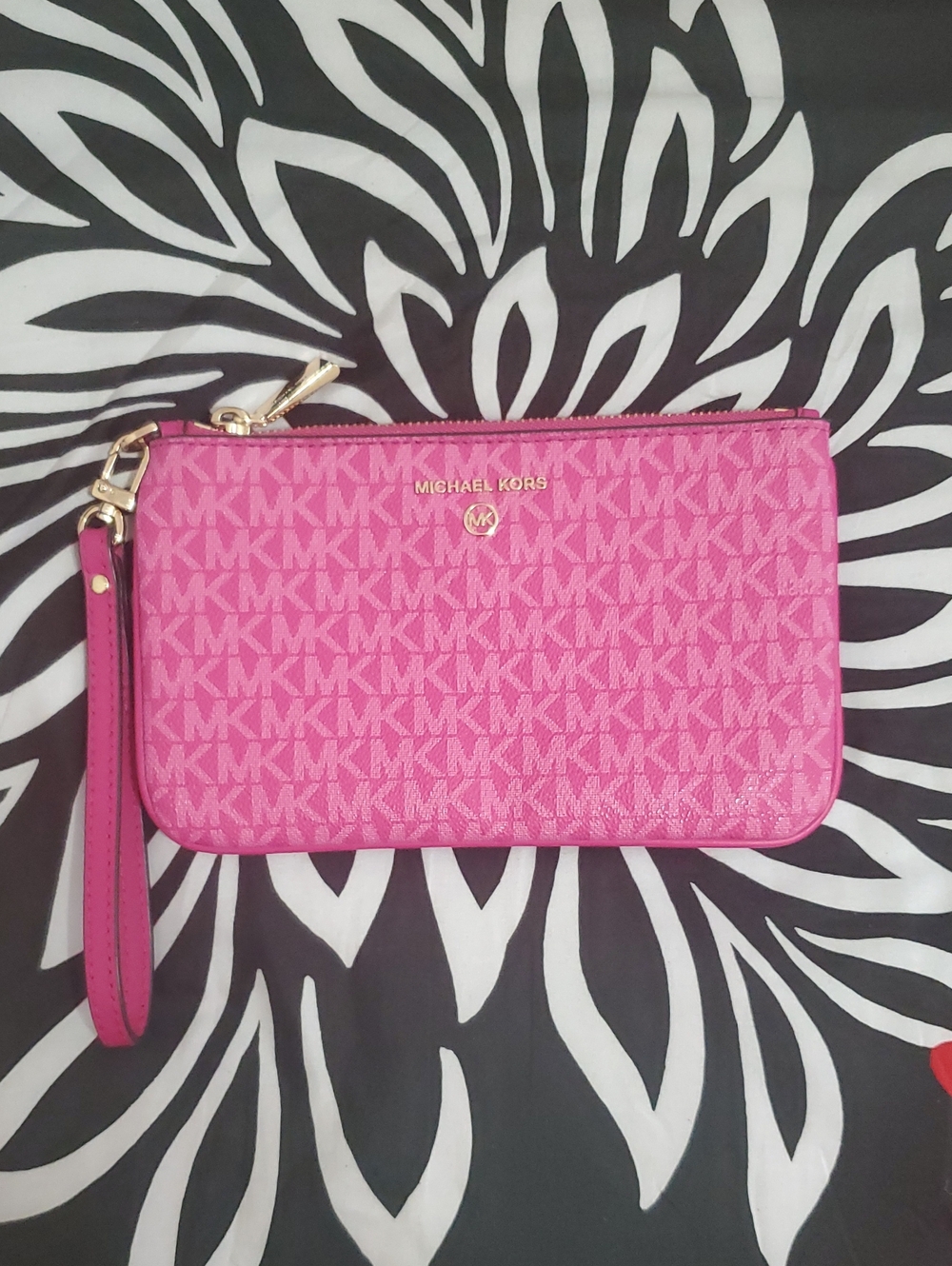 Michael Kors Pink MK Signature Wallet Wristlet